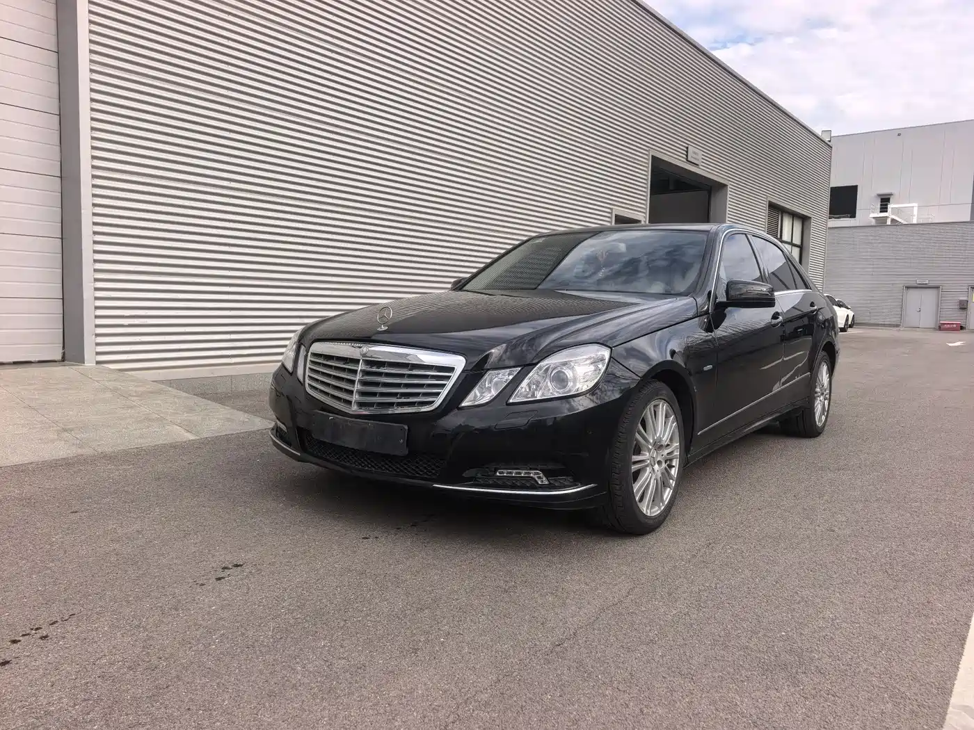 Mercedes-Benz E-Class (Import) 2010 E 200 CGI Elegance