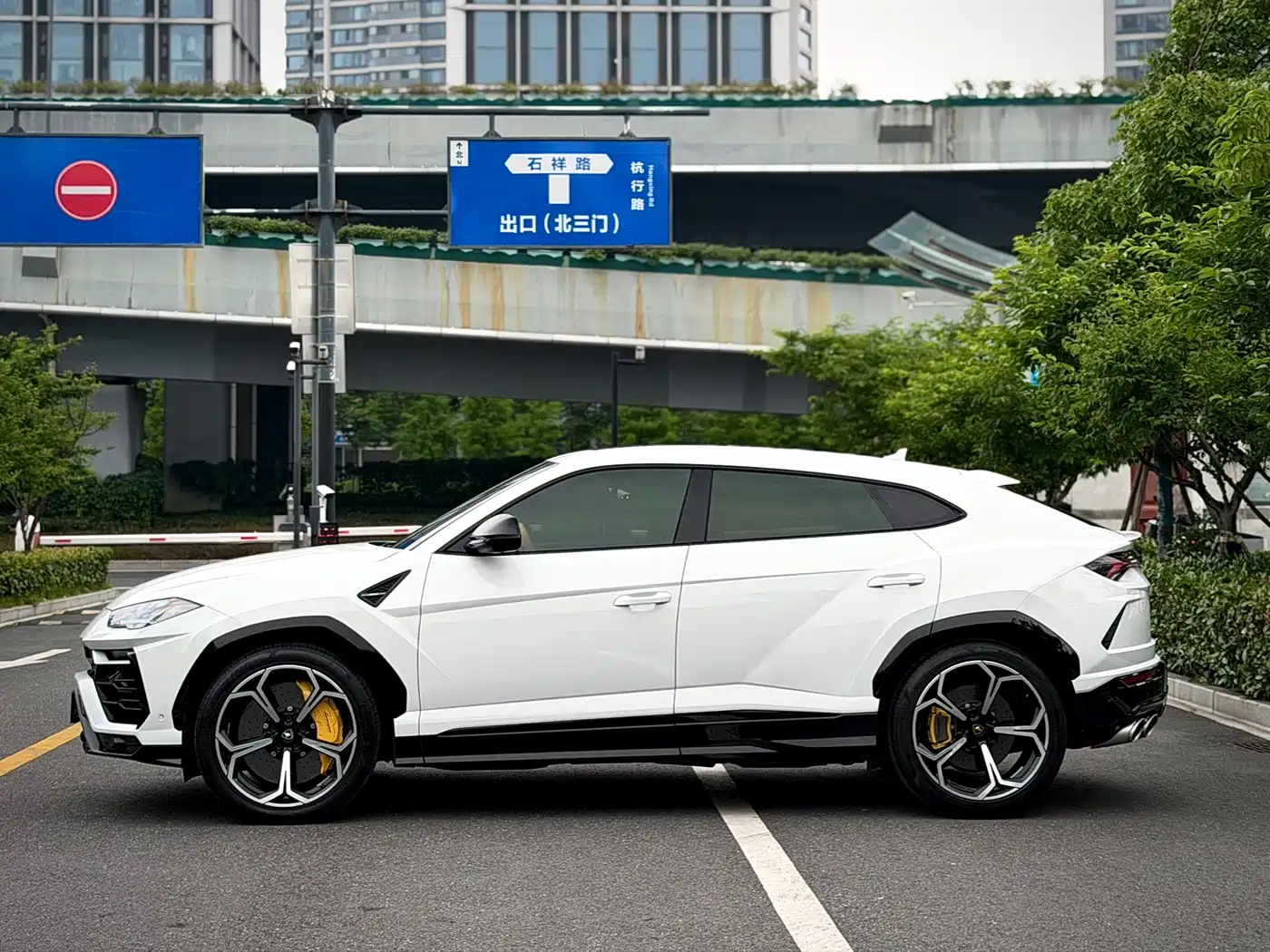 Lamborghini Urus 2021 4.0T V8 фото 4