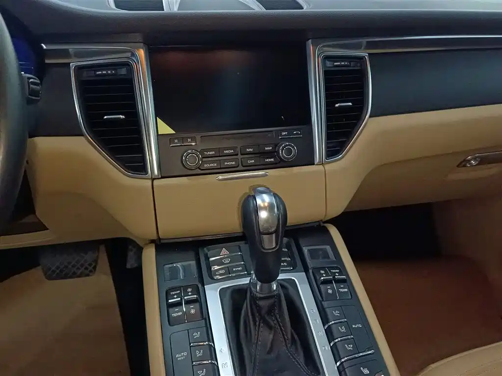 Porsche Macan 2017 Macan 2.0T фото 9