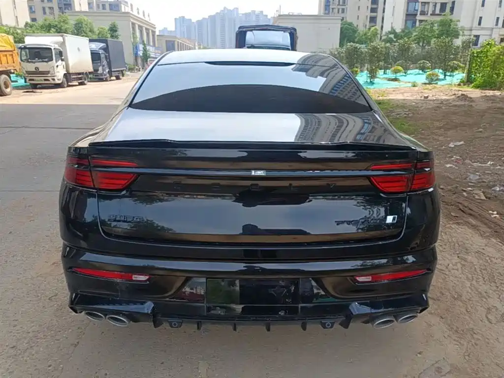 Фото 6 - Geely Preface