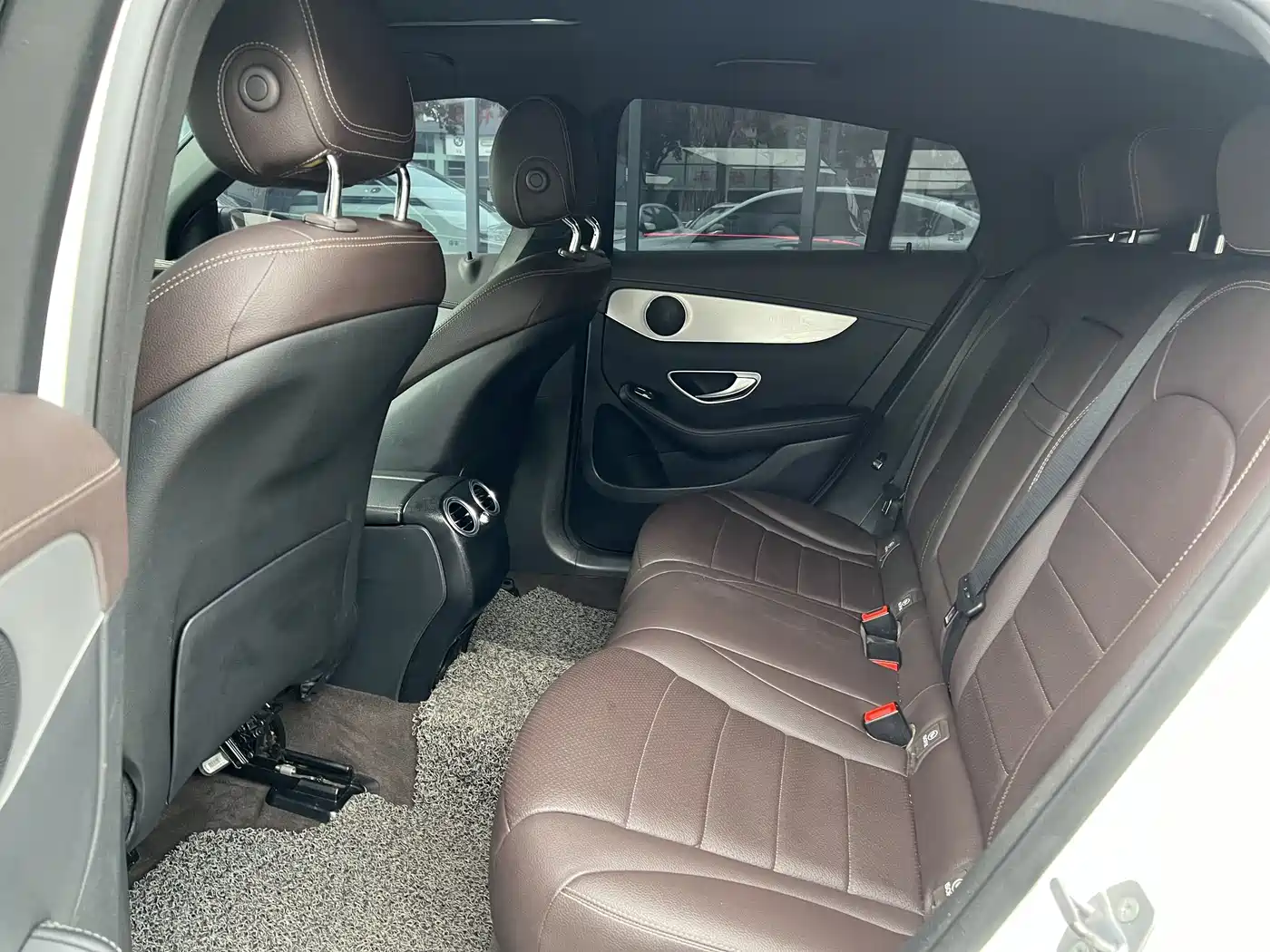 Mercedes-Benz GLC Coupe 2017 GLC 200 4MATIC Coupe SUV фото 7