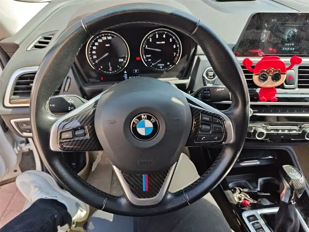 BMW 1 Series 2018 Facelift 118i Sport фото 11
