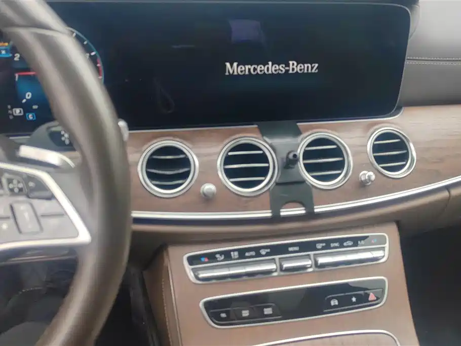 Mercedes-Benz E-Class 2023 Facelift E 300 L Luxury фото 13
