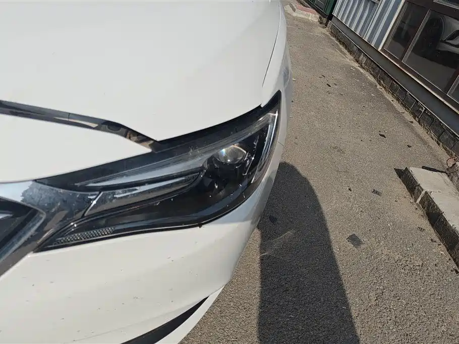 Buick Excelle 2019 15T DCT Connected Elite Type China VI фото 5