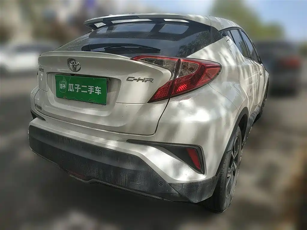 Toyota C-HR 2020 Model 2.0L Leading фото 4