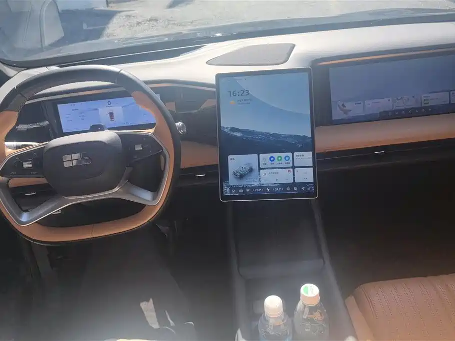 Geely Galaxy Galaxy L7 2024 1.5T 115km Starship Soaring Dragon Edition фото 12