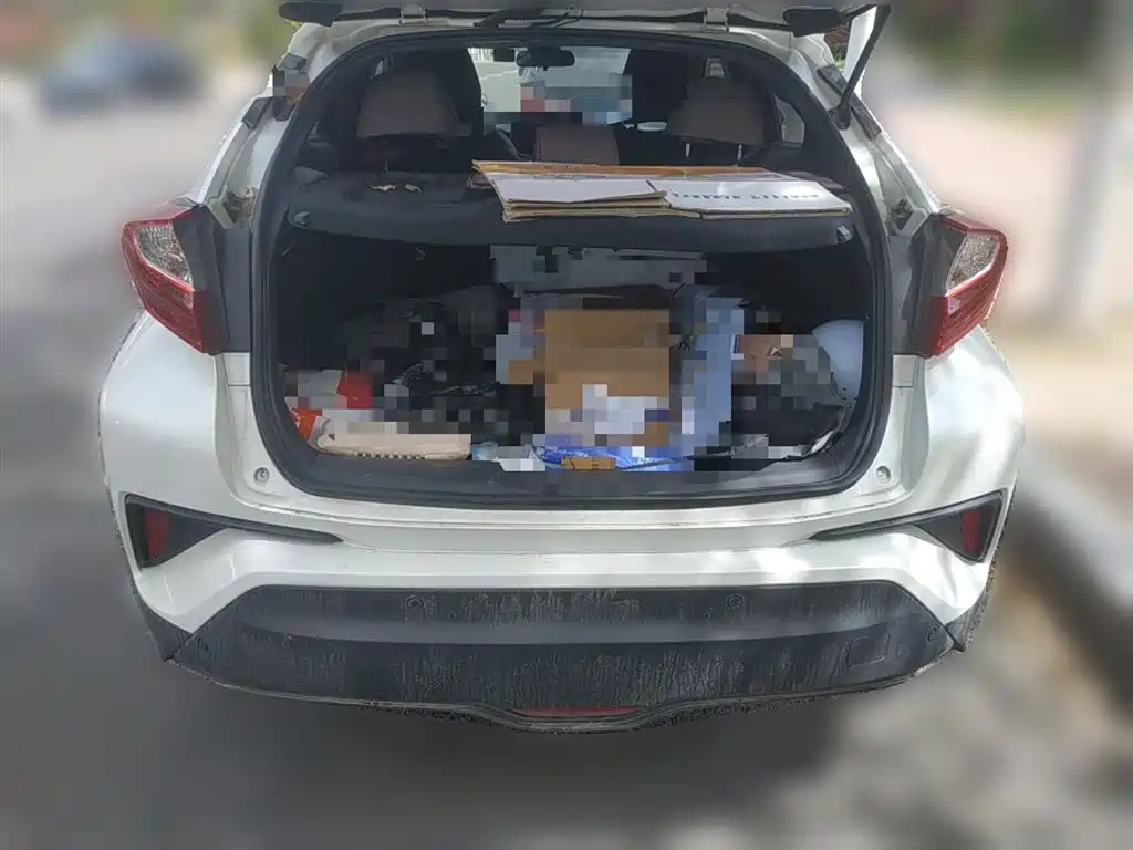 Toyota C-HR 2020 Model 2.0L Leading фото 15
