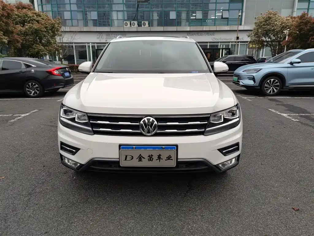 Volkswagen Tiguan L 2020 330TSI Auto 2WD Smart Luxury China VI фото 2