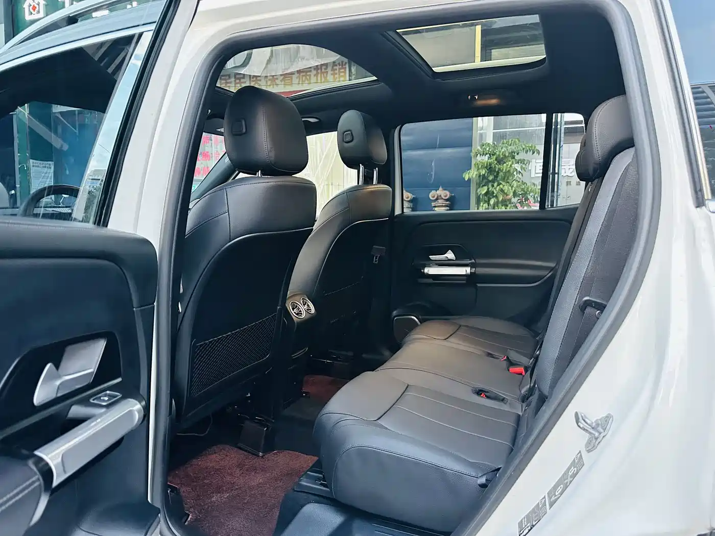 Фото 5 - Mercedes-Benz GLB
