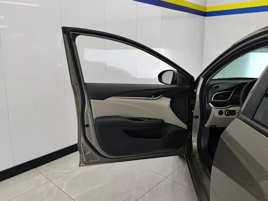 Фото 7 - Buick Excelle