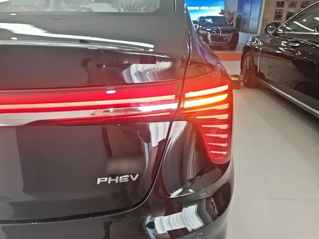 Hongqi H5 PHEV 2026 2025 130 Super Hybrid Edition