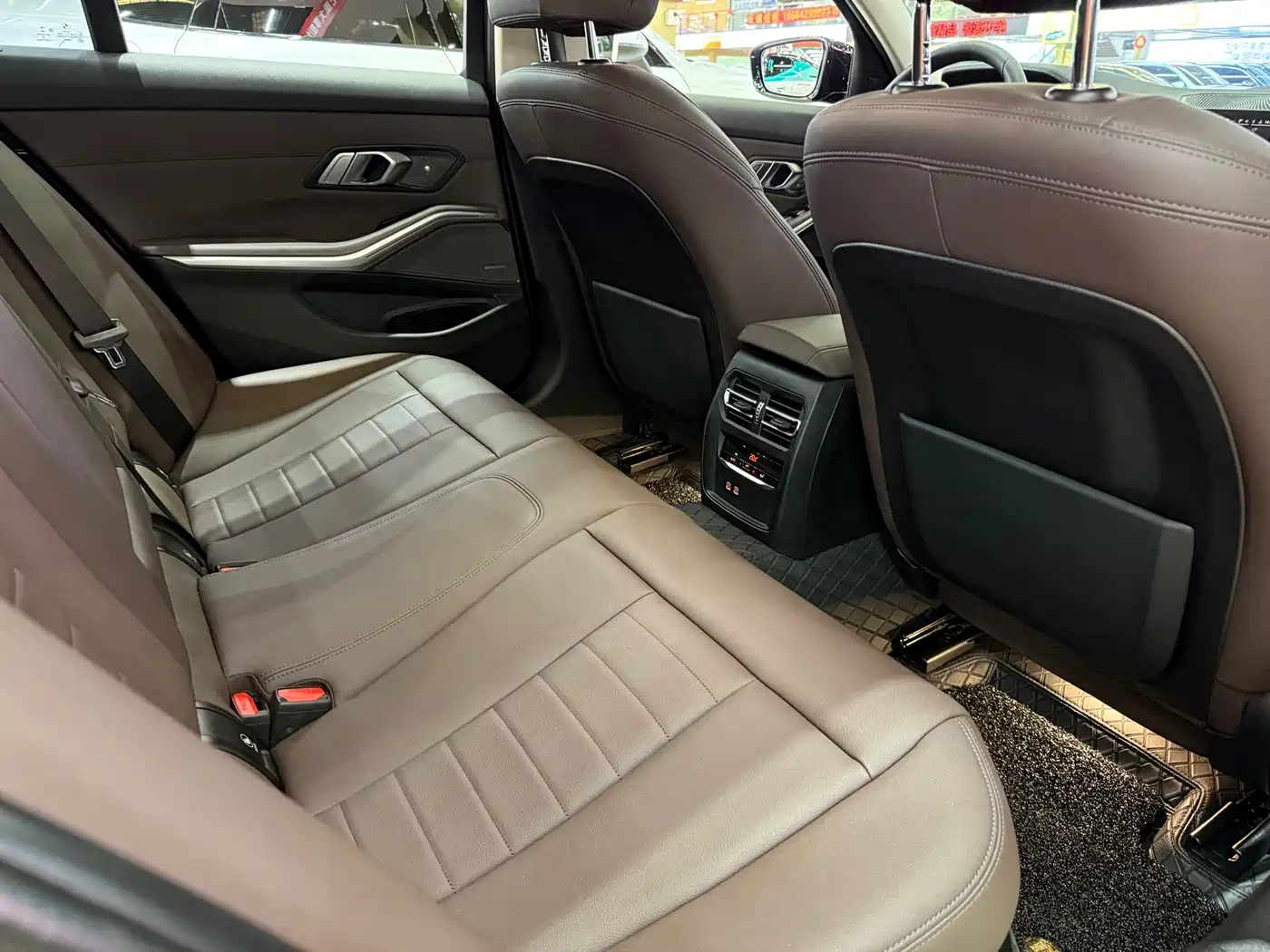 BMW 3 Series 2020 Facelift 325i M Sport Night Edition фото 25