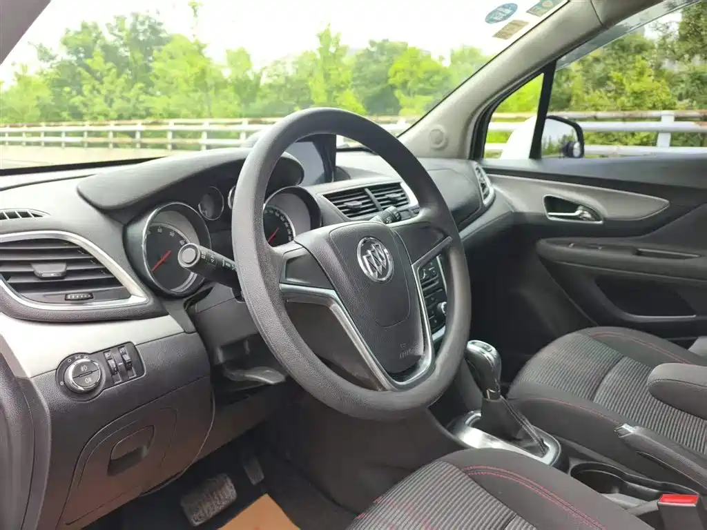 Buick Encore 2015 1.4T Automatic 2WD Urban Elite фото 10