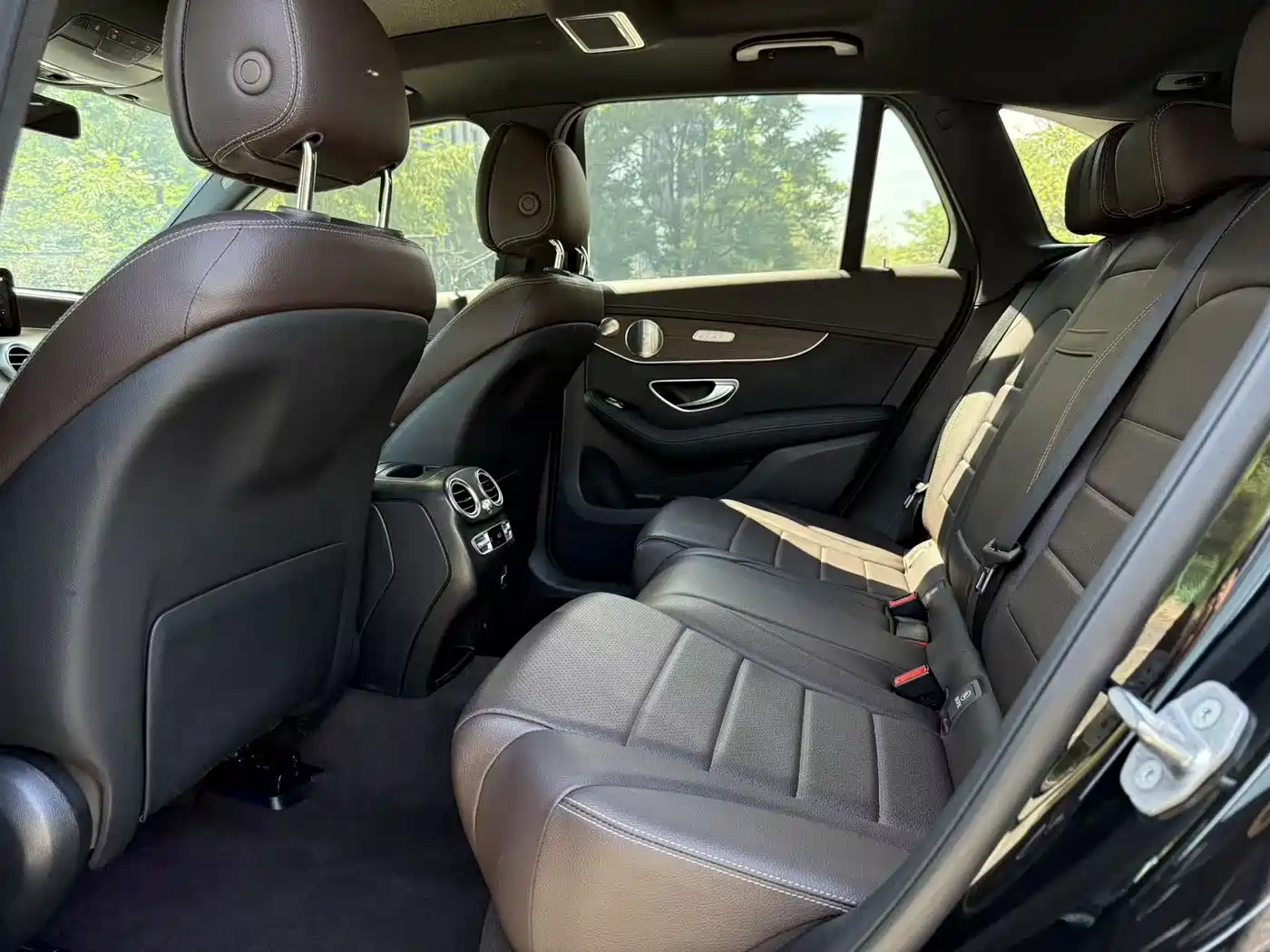 Mercedes-Benz GLC 2021 GLC 300 L 4MATIC Sporty фото 5