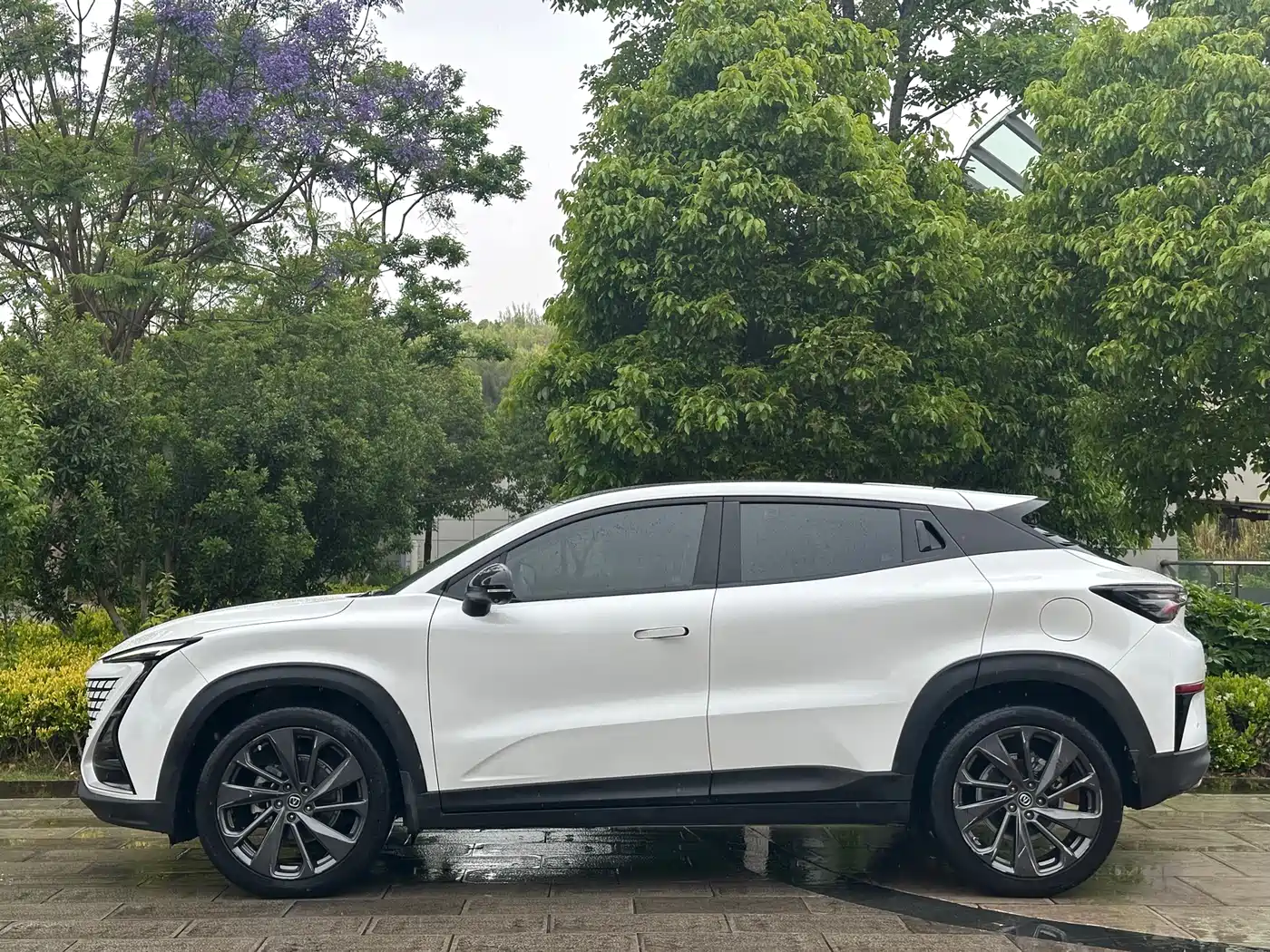 CHANGAN UNI-T