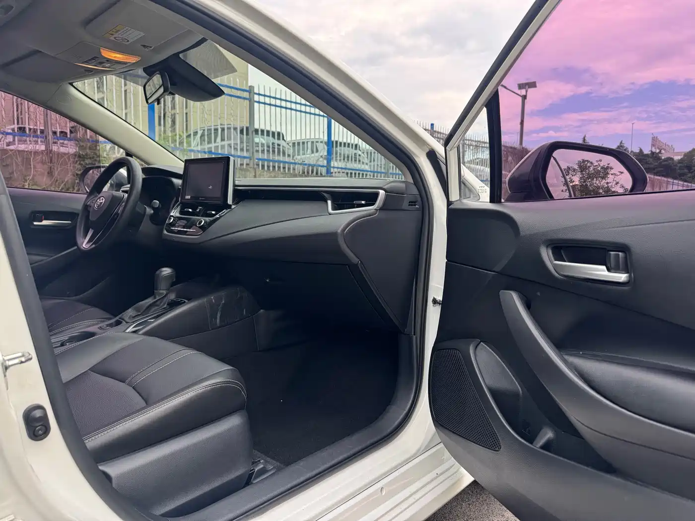 Toyota Corolla 2019 1.2T S-CVT GL-i Elite Edition фото 4