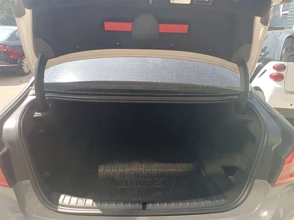 BMW 5 Series 2018 525Li Luxury Package фото 19