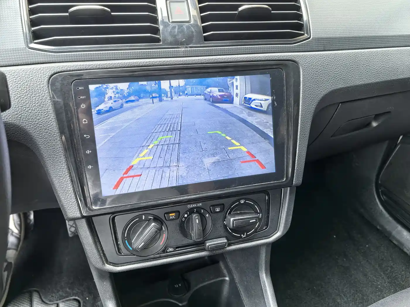 Volkswagen Santana 2016 1.6L Automatic Trend Edition фото 15