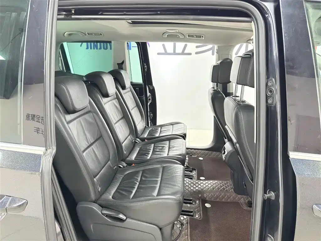 Volkswagen Sharan 2014 2.0TSI Comfort фото 14