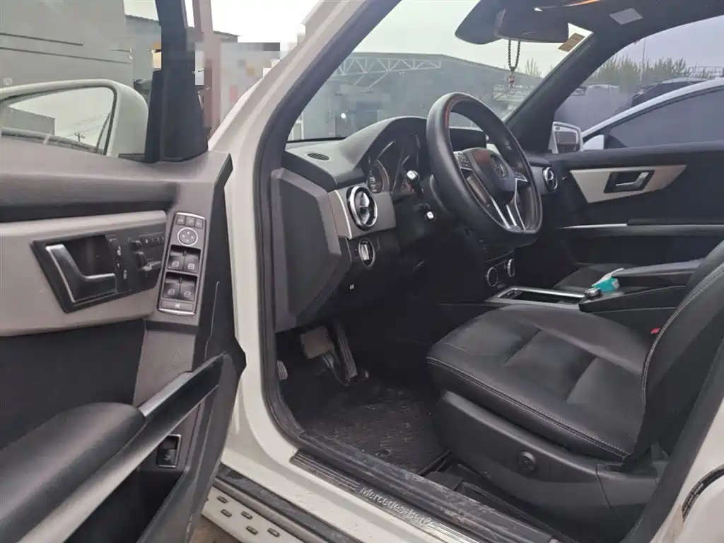 Mercedes-Benz GLK-Class 2015 GLK 300 4MATIC Fashion Ultimate Edition фото 21