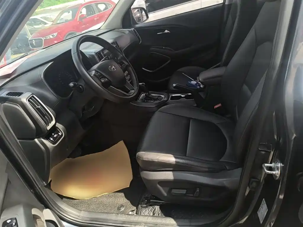 Hyundai Beijing Hyundai ix35 2018 2.0L Automatic 2WD Zhiyong·Enjoyment Edition фото 15
