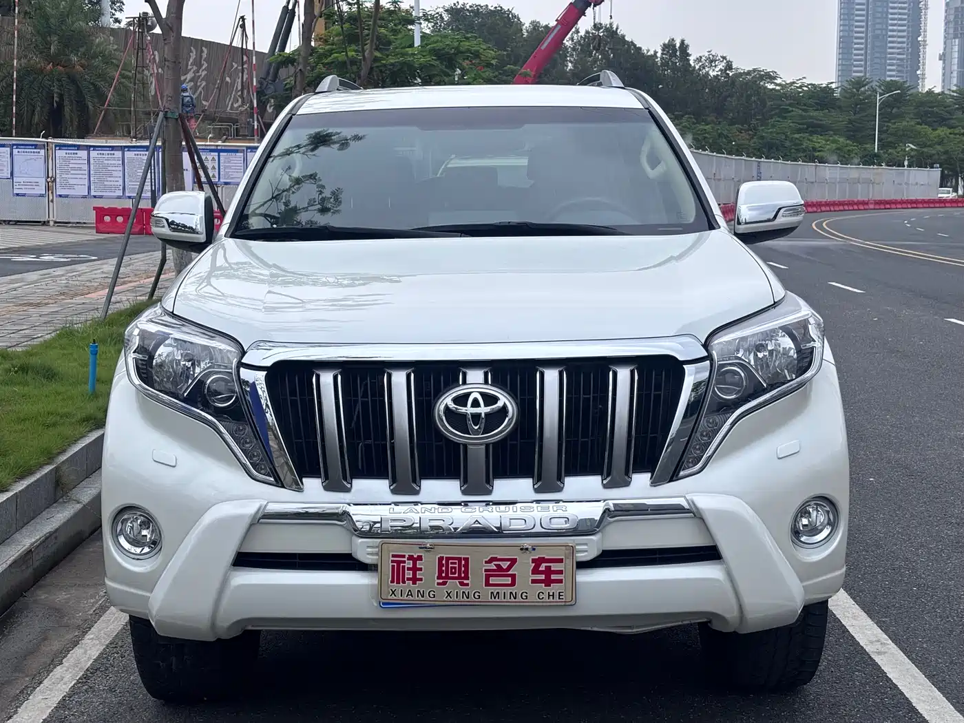 Toyota Prado (Import) фото 2
