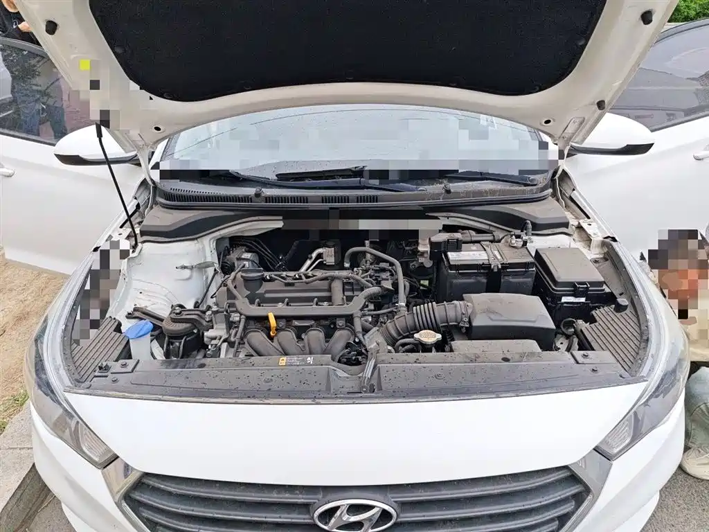 Hyundai Verna 2016 1.4L Automatic Cool Edition GLS фото 16