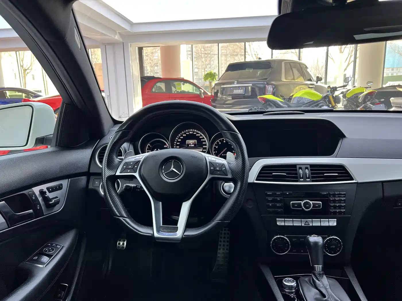 Mercedes-Benz C-Class AMG 2012 AMG C 63 Coupe Dynamic фото 18
