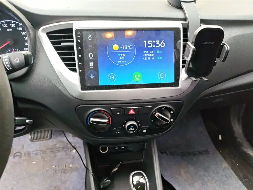 Hyundai Verna 2016 1.4L Automatic Cool Edition GLS фото 9
