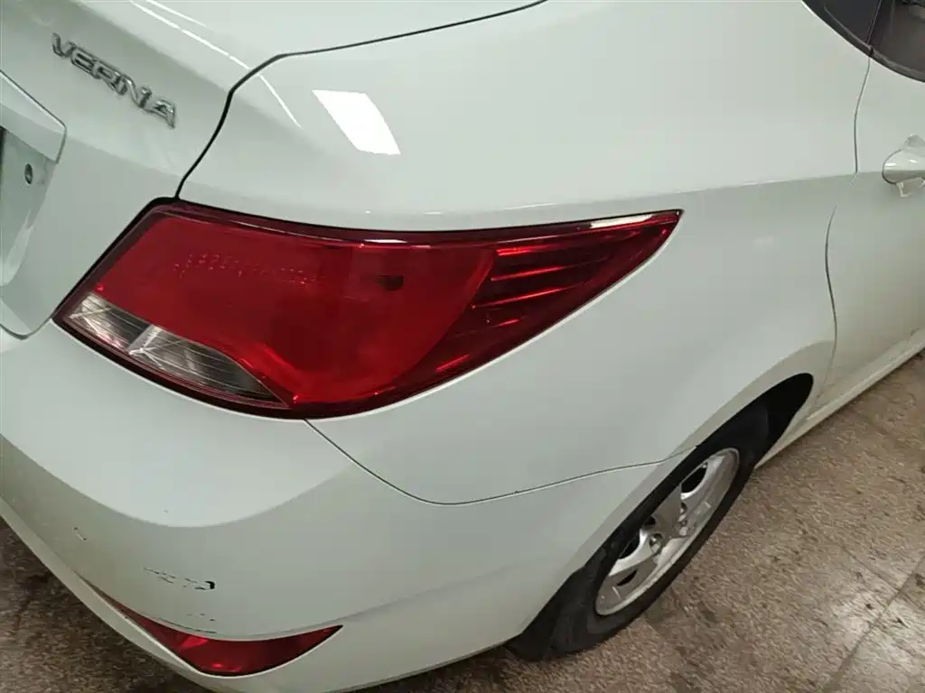 Hyundai Verna 2016 1.4L Automatic Smart GLS фото 8
