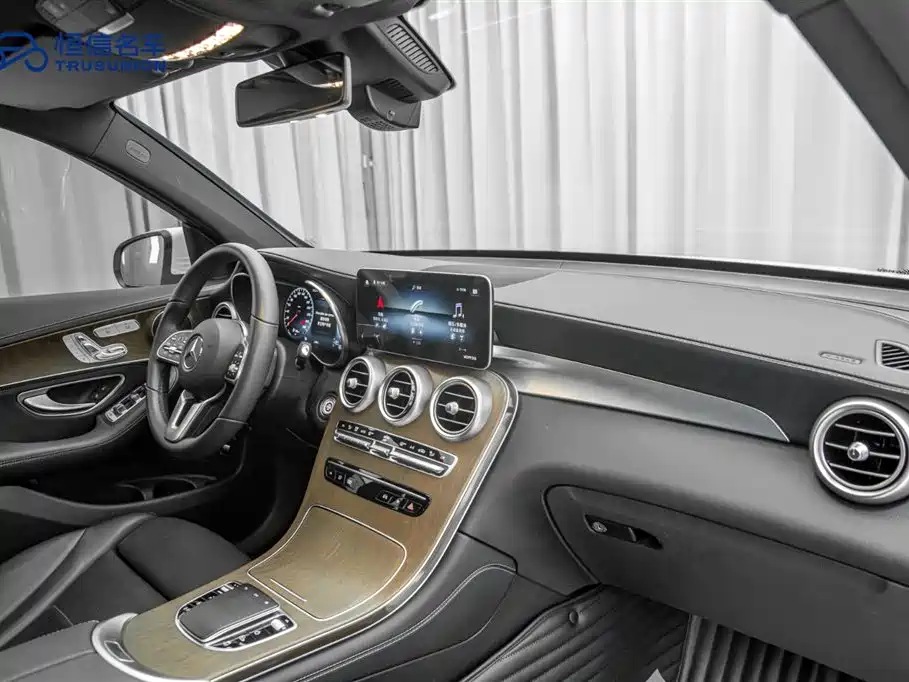 Mercedes-Benz GLC 2020 Facelift GLC 300 L 4MATIC Dynamic фото 18