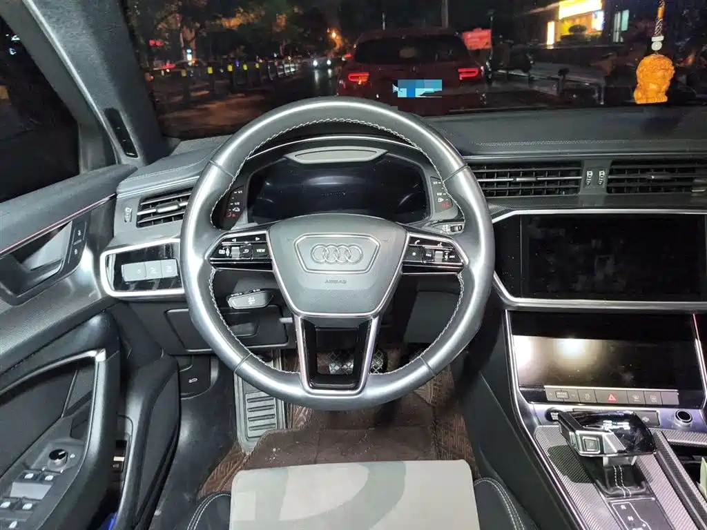 Audi A6L New Energy 2020 55 TFSI e quattro фото 11