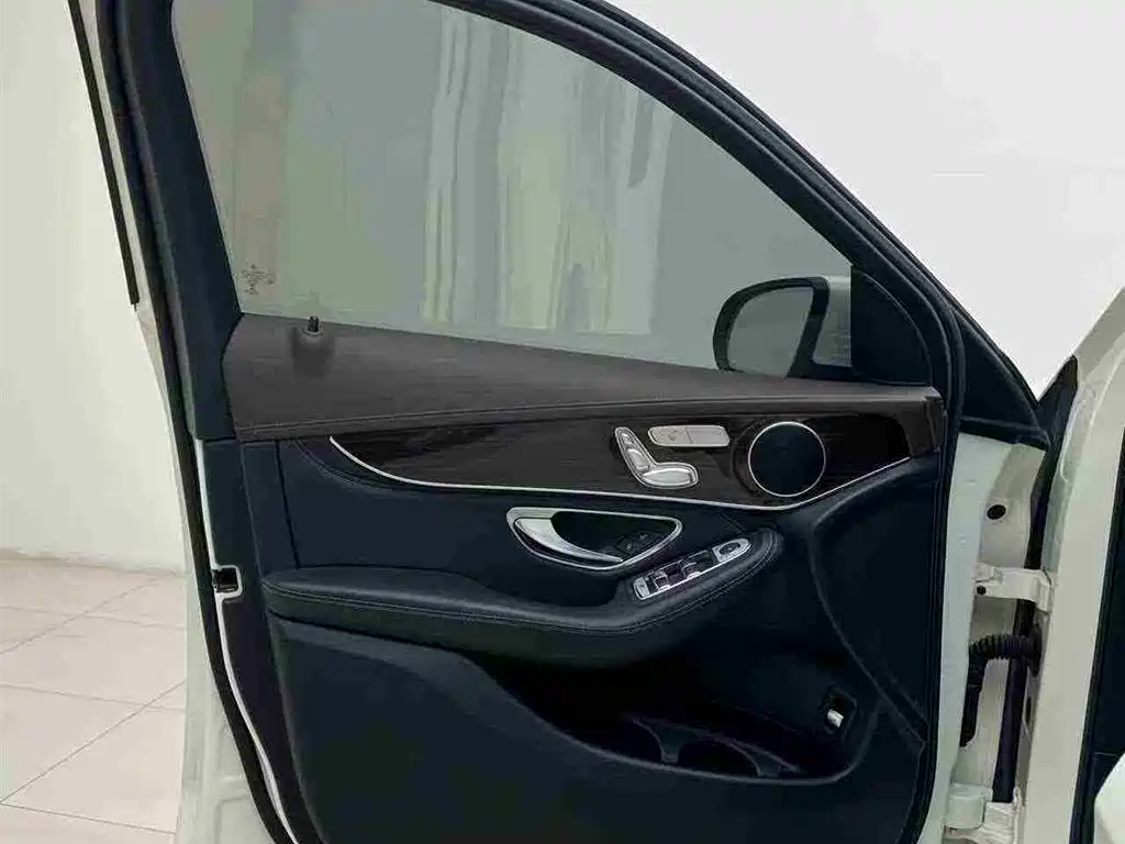 Mercedes-Benz GLC 2019 GLC 260 L 4MATIC Dynamic фото 12