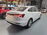 Фото 7 - Roewe i5