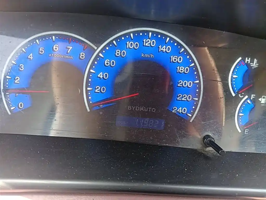 BYD F3 2012 Energy-saving Edition 1.5L Manual Comfort фото 12