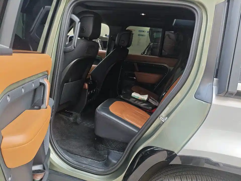 Land Rover Defender 2021 110 P400 X фото 6
