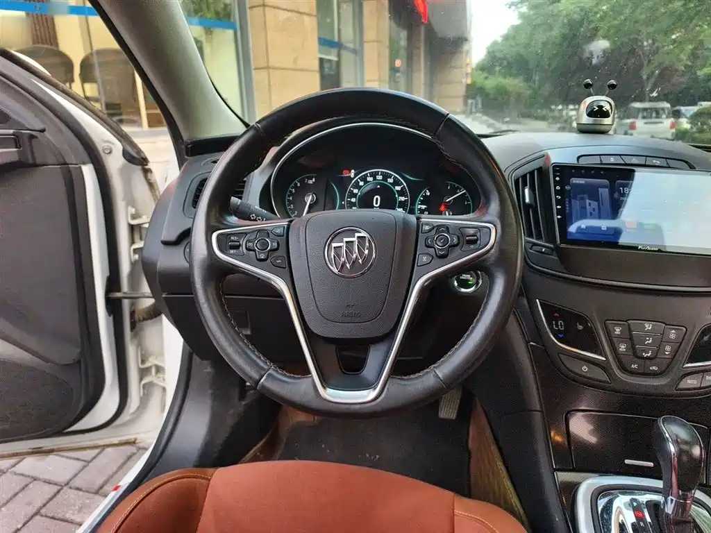 Buick Regal 2015 1.6T Elite Tech Edition фото 6