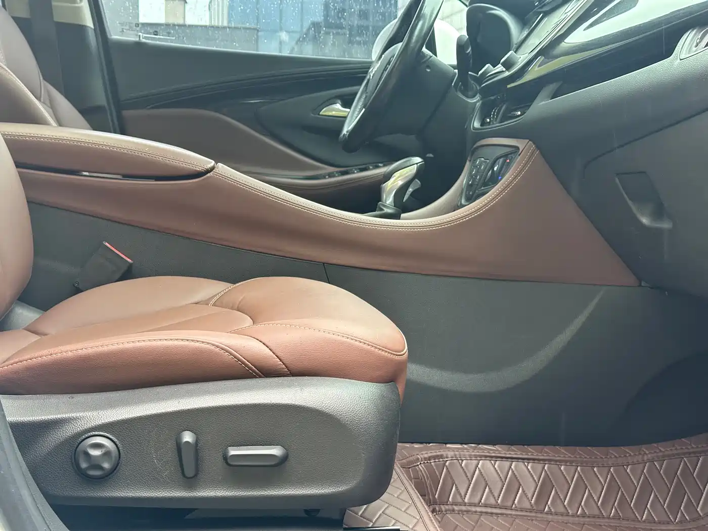 Buick Envision Plus 2018 28T 4WD Luxury фото 21