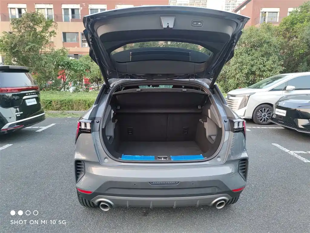 Lynk & Co 06 2023 Remix 1.5T Power Halo фото 13
