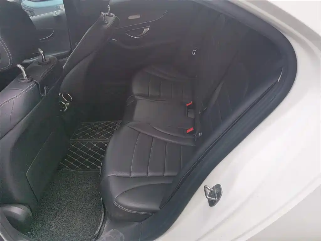 Mercedes-Benz C-Class 2016 C 200 L Sport фото 13