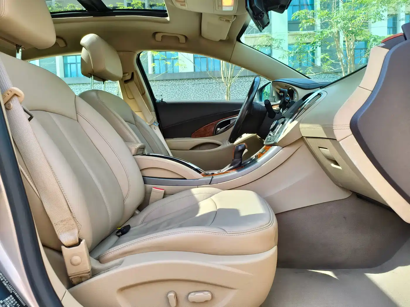 Buick LaCrosse 2011 2011 2.4L SIDI Premium Edition