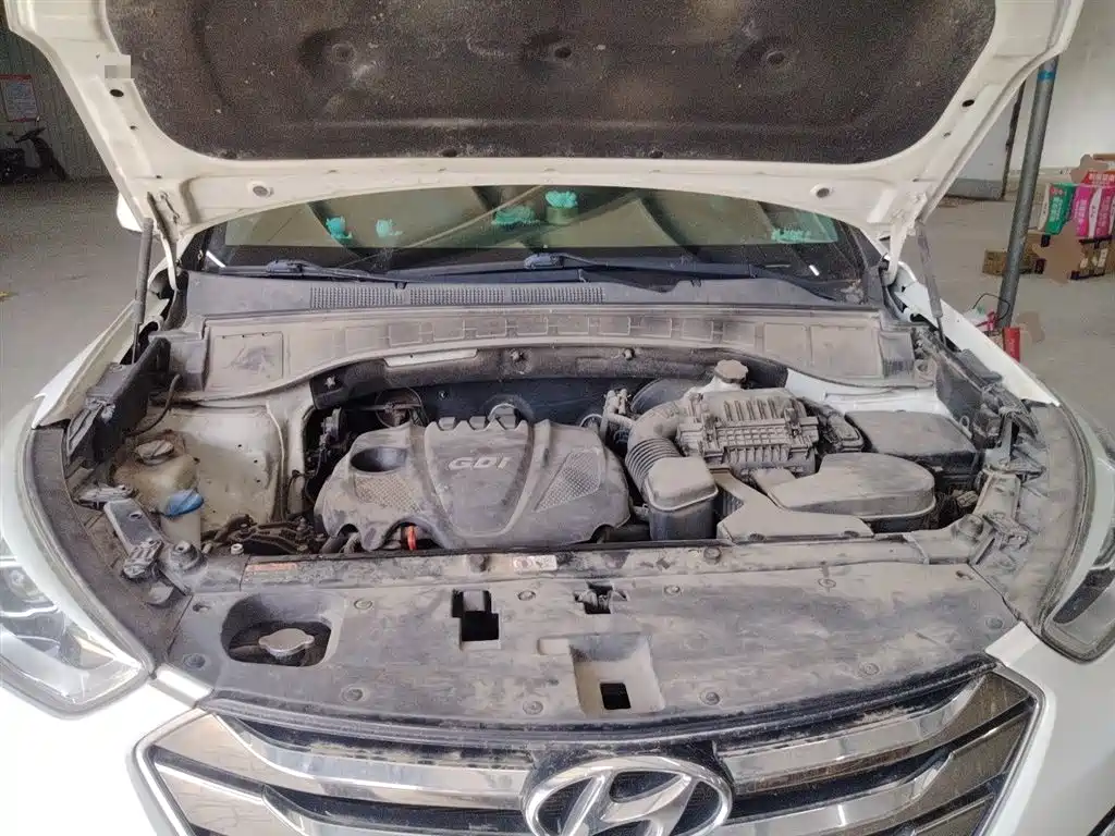 Hyundai Santa Fe 2013 Model 2.4L Automatic 2WD Smart фото 21