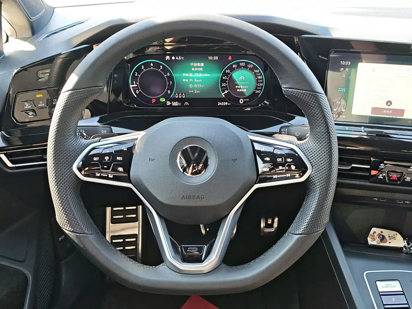 Volkswagen Golf 2023 280TSI DSG R-Line 20th Anniversary Edition фото 10