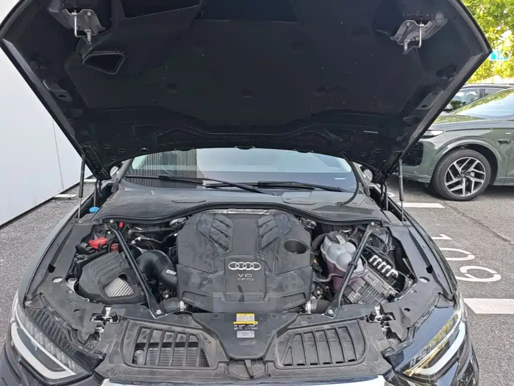 Audi A8 2025 2024 Model A8L 50 TFSI quattro Premium Selection