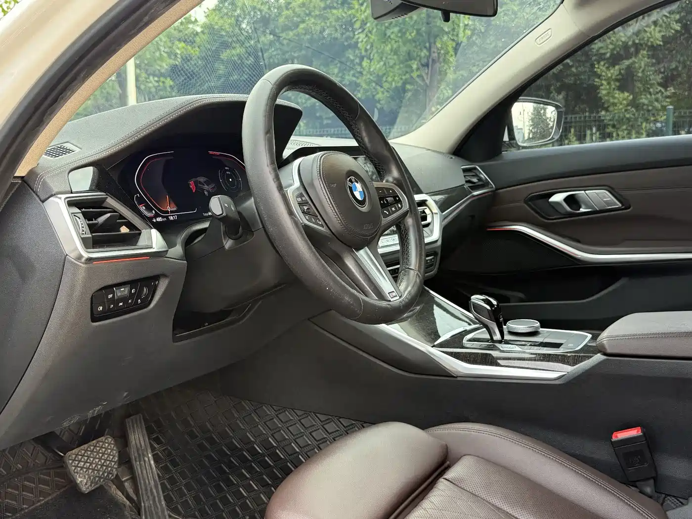 BMW 3 Series 2022 325Li M Sport Package фото 10