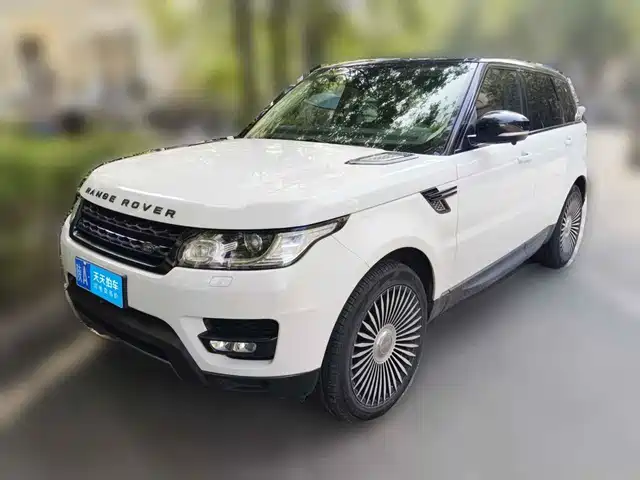 Land Rover Range Rover Sport 2016 Model 3.0 SC V6 HSE DYNAMIC — фото 1