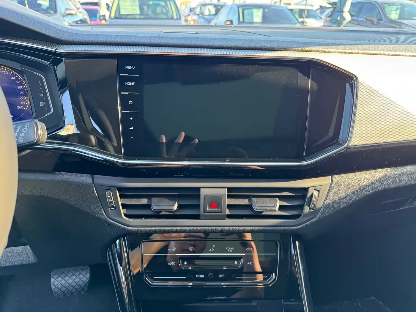 Volkswagen Tayron 2022 330TSI 2WD Luxury Smart Connect Edition фото 10