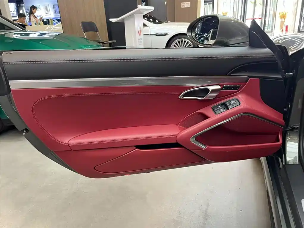Porsche 718 2022 Cayman 2.0T фото 11