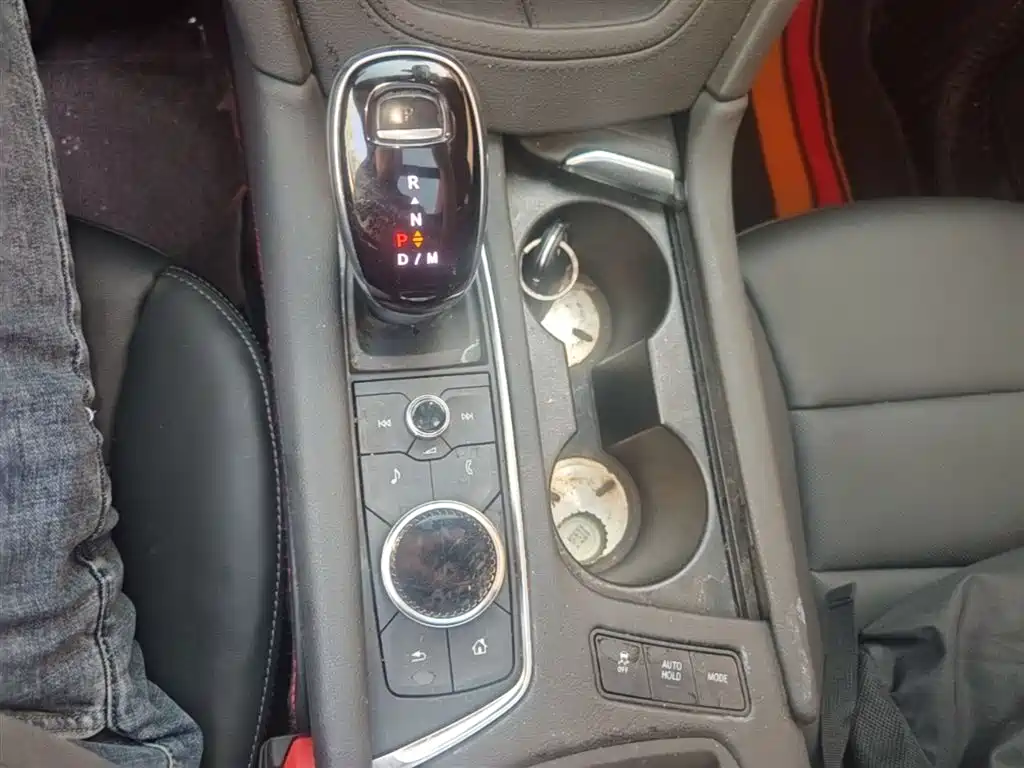 CADILLAC XT5