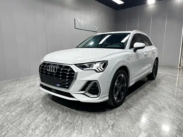 Audi Q3 35 TFSI, Стиль Драйв
